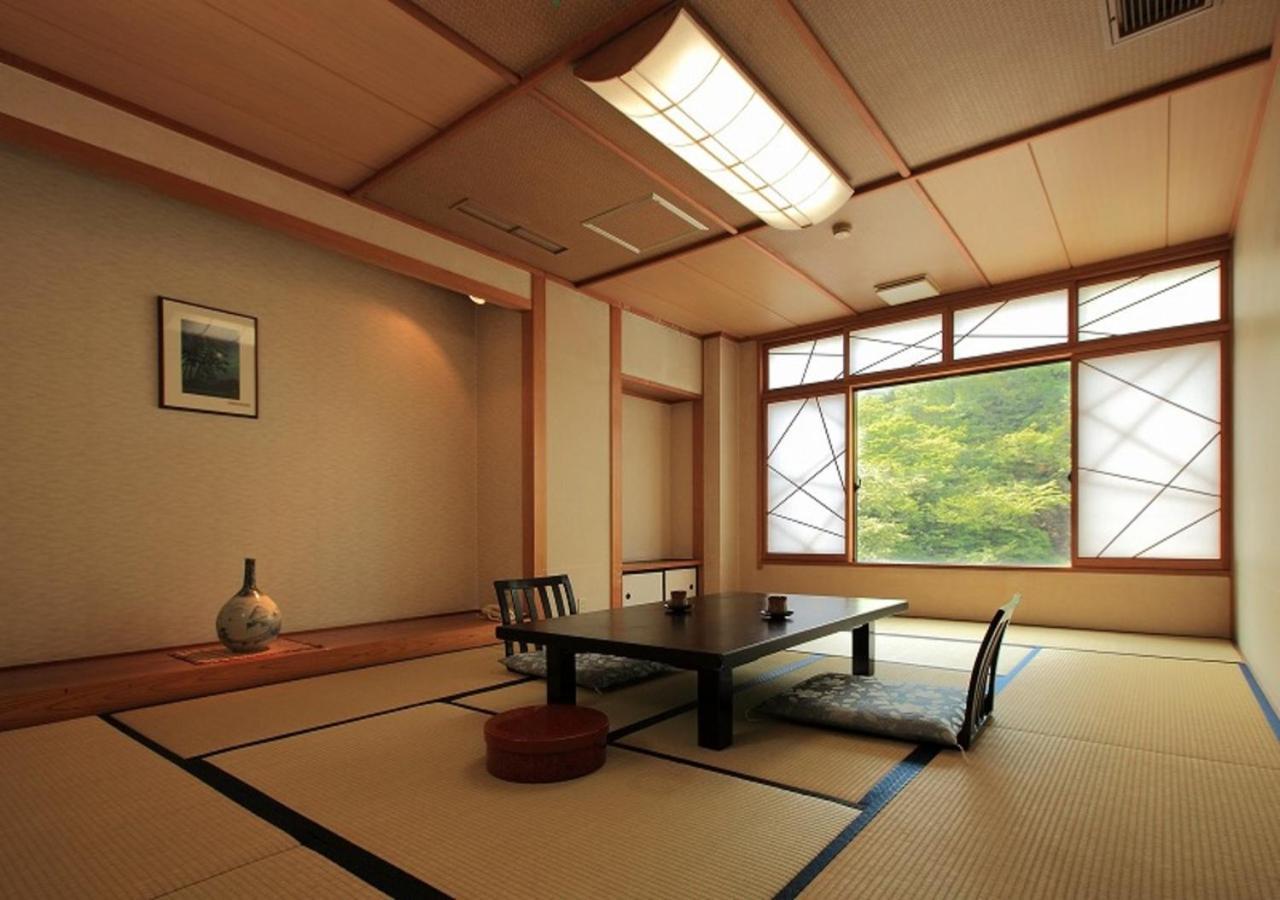 Ikaho Syusuien Hotel Shibukawa Екстериор снимка